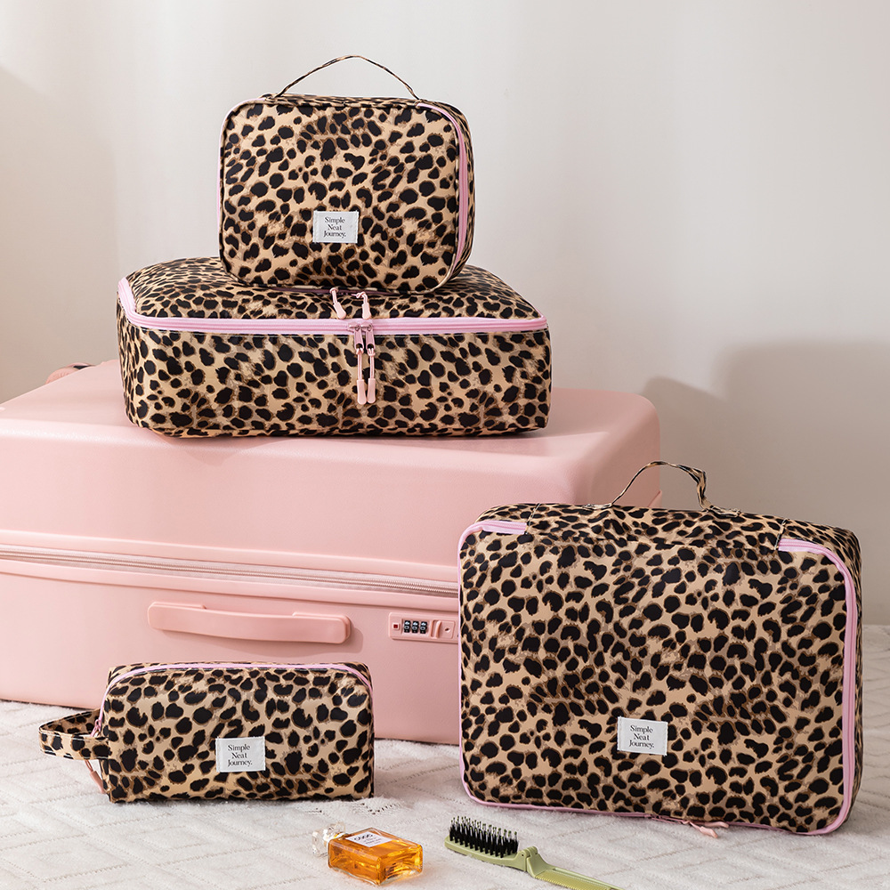 Leopard Makeup Bag Toiletry Cl - Women Accessories Business 评论和价格