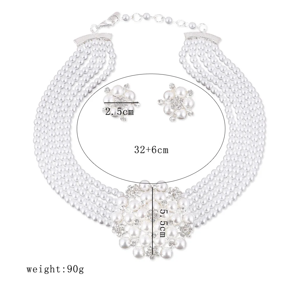 Audrey Hepburn Breakfast at Ti - Women'S Accessories In The 1950S 评论和价格