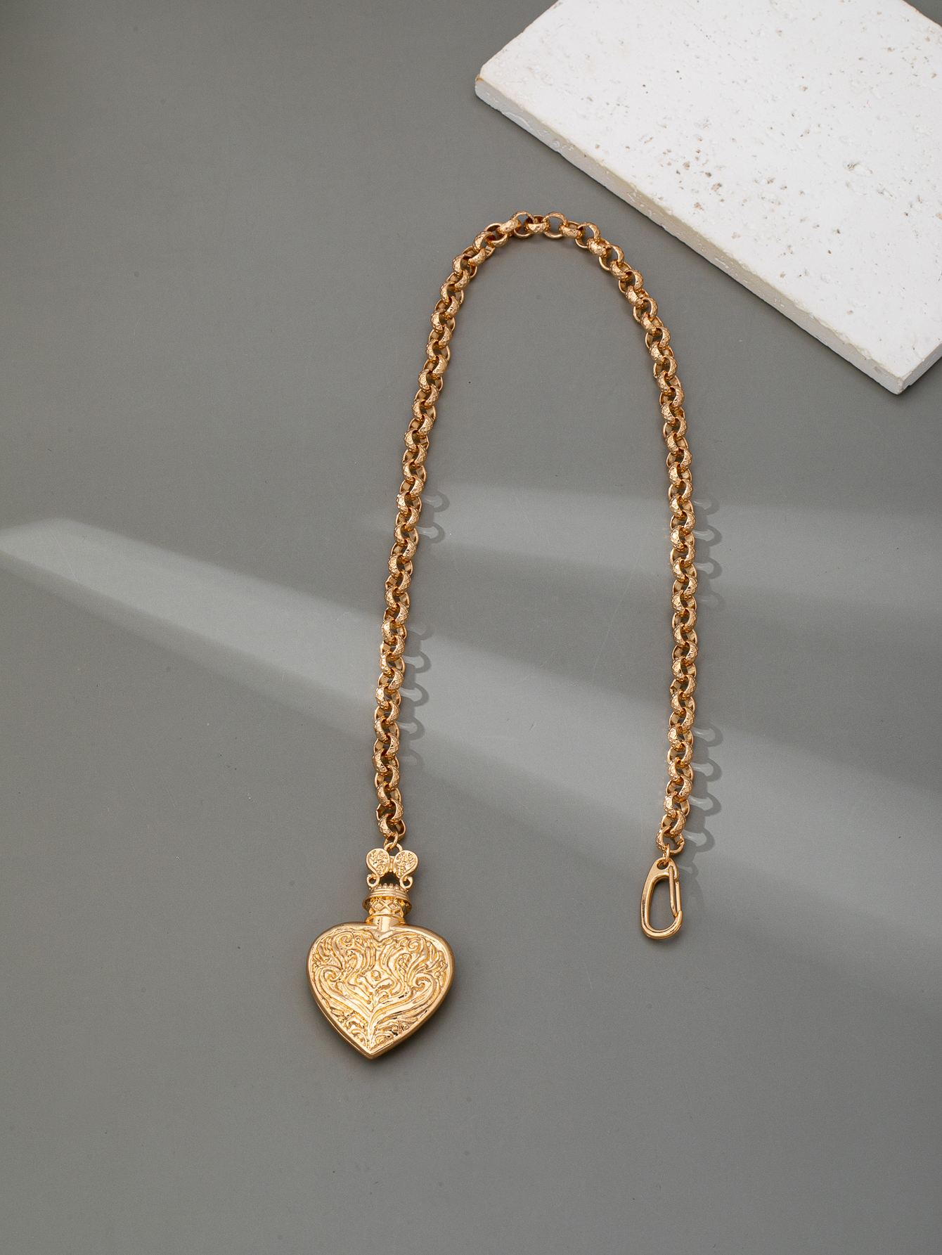 1 Sweet and Romantic Heart-Sha - Women'S Accessories To Wear With Watch 评论和价格