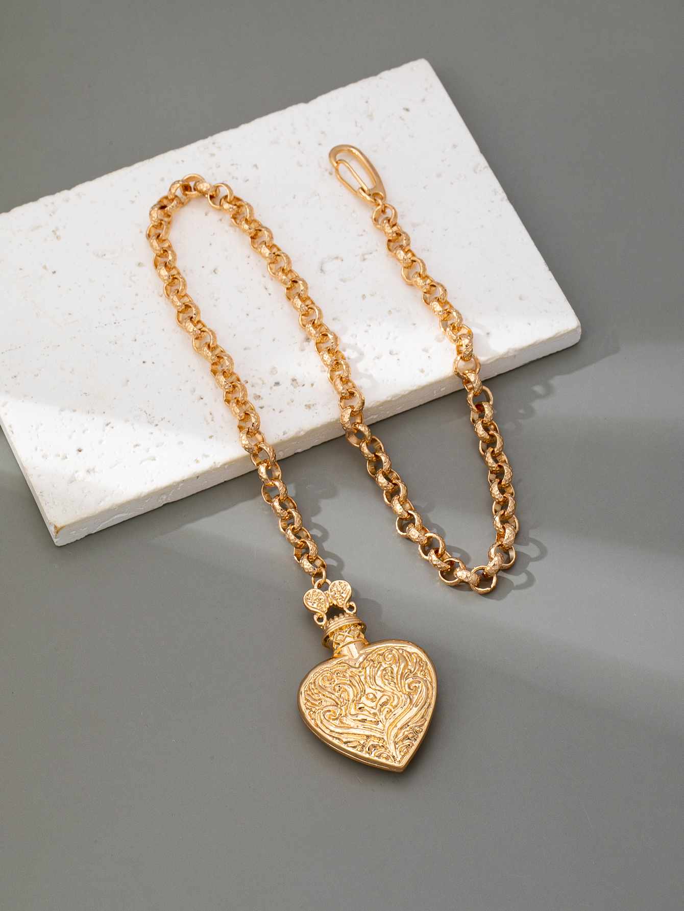 1 Sweet and Romantic Heart-Sha - Women'S Accessories To Wear With Watch 评论和价格