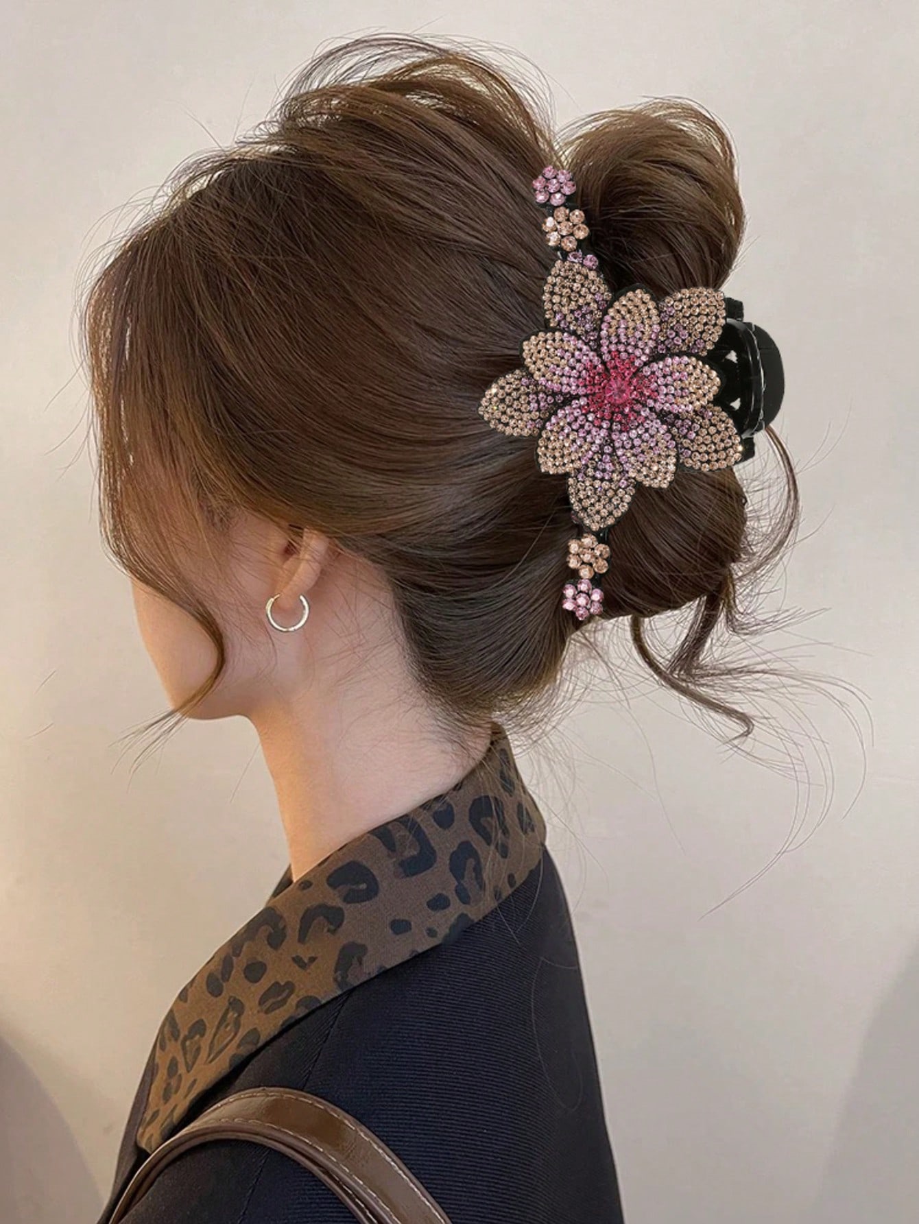 1pc Elegant Rhinestone Flower  - Women'S Essential Accessories 评论和价格